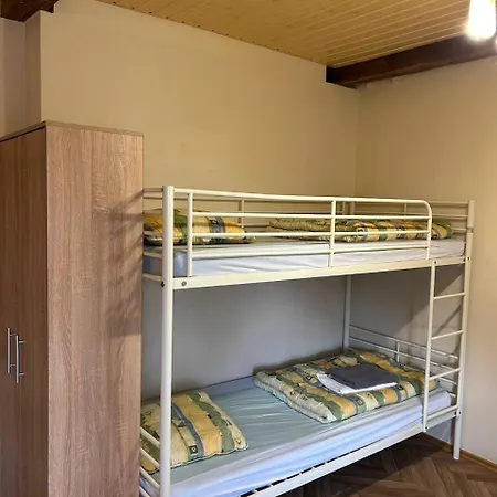 Hostel Filaretai *