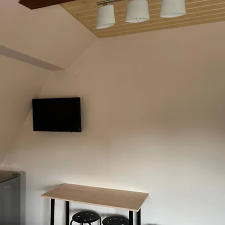Hostel Filaretai *